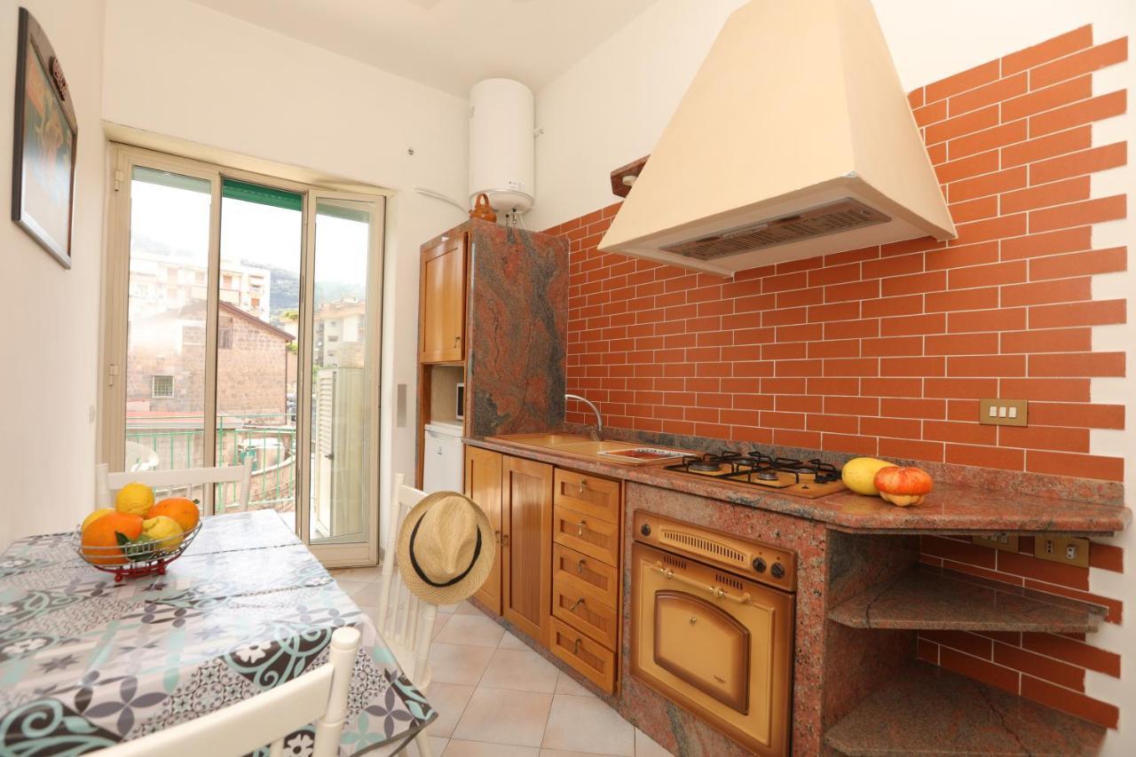 Estate4Home - Casa Pina Σορέντο Εξωτερικό φωτογραφία